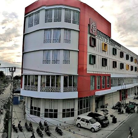 Grand Indobaru Hotel Selatpanjang Exterior foto